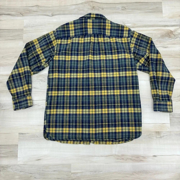 L.L.Bean Men’s plaid flannel 100% cotton navy blue & gold button down shirt Sz M - Picture 2 of 5